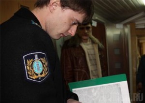 Брянский пристав списал долги с банковского счета должника