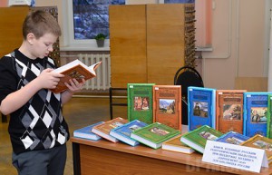 Детские библиотеки Брянщины получили в дар уникальные книги