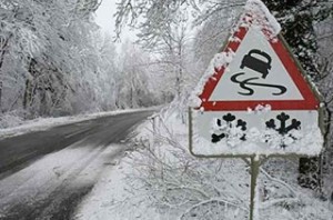 Из-за морозов брянцев просят соблюдать осторожность на дорогах