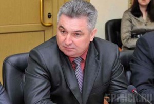 Прокуратура требует отставки "необразованного" чиновника Александр Граборов