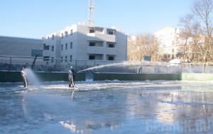Где в Брянске можно бесплатно покататься на коньках
