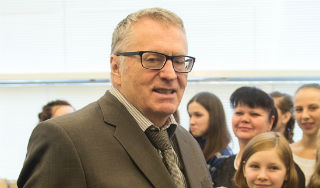 Жириновский набросился на Плющенко Жириновский набросился на Плющенко