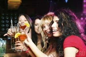 В одном из брянских кафе спаивали подростков