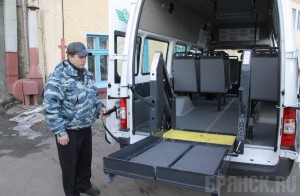 В Брянске запустили «социальное такси» для инвалидов