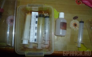 В Брянской области вылечившиеся алкоголики открыли наркопритон Фото: УФСКН России по Брянской области