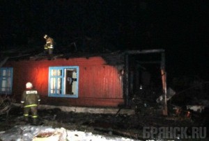 Из-за пожара две семьи остались без крова