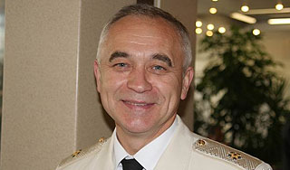 Контр-адмирал впал в кому после суицида Контр-адмирал впал в кому после суицида