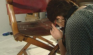 Охранник сломал 200-летнее кресло Наполеона Охранник сломал 200-летнее кресло Наполеона