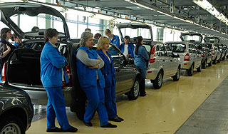 "АвтоВАЗ" уволит еще 1500 сотрудников "АвтоВАЗ" уволит еще 1500 сотрудников