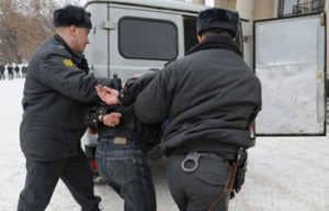 Житель Жуковского района отправился в колонию за избиение полицейского