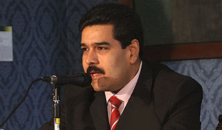 Мадуро выгнал из Венесуэлы дипломатов США Мадуро выгнал из Венесуэлы дипломатов США