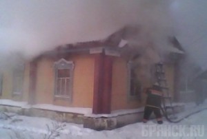 Жестокая месть: мужчина убил мать обидчика и поджег его дом