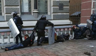 В Киеве захвачено здание Гостелерадио В Киеве захвачено здание Гостелерадио