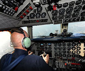 Boeing летел из Москвы с треснувшим стеклом Boeing летел из Москвы с треснувшим стеклом