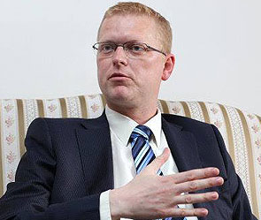 Чешский вице-премьер сбил мотоциклиста Чешский вице-премьер сбил мотоциклиста