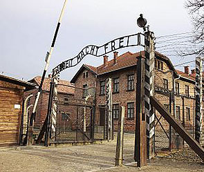 В Германии поймали санитара из Освенцима В Германии поймали санитара из Освенцима