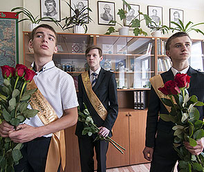 Школьные аттестаты изменят привычный вид Школьные аттестаты изменят привычный вид