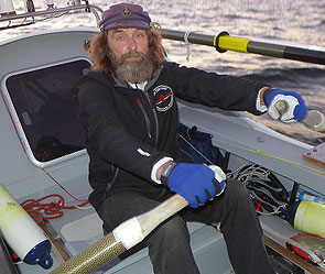 За Конюховым гонится голодная акула За Конюховым гонится голодная акула