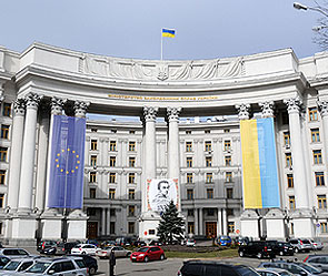 Украина отозвала посла из Белоруссии Украина отозвала посла из Белоруссии