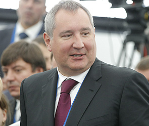 Рогозин ждет посылку с зубами натовцев Рогозин ждет посылку с зубами натовцев