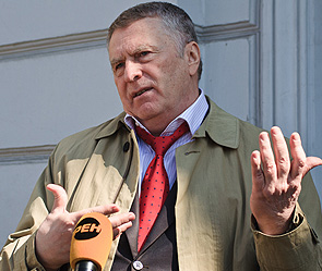 Жириновскому грозят отрезать ухо Жириновскому грозят отрезать ухо