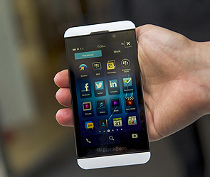 BlackBerry может отказаться от смартфонов BlackBerry может отказаться от смартфонов