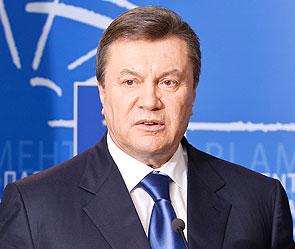 Янукович обвинил США в бойне на Украине Янукович обвинил США в бойне на Украине