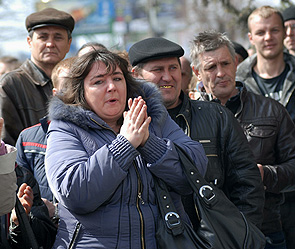 Славянск попросил у Путина помощи Славянск попросил у Путина помощи