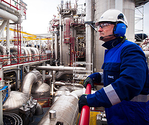 Украина начала получать реверсный газ Украина начала получать реверсный газ