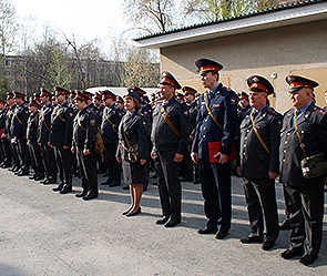 Пасху обезопасят 10 тысяч полицейских Пасху обезопасят 10 тысяч полицейских