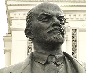 Россияне оценили роль Ленина в истории Россияне оценили роль Ленина в истории