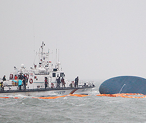 Россиянин мог спастись с корейского парома Россиянин мог спастись с корейского парома