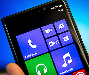 Microsoft купила мобильный бизнес Nokia Microsoft купила мобильный бизнес Nokia