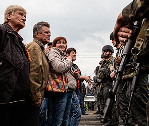 Киев двигает армию в сторону Донецка Киев двигает армию в сторону Донецка