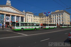 Накануне и в День Победы движение в Брянске будет ограничено