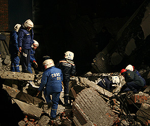 В Сибири взорвался завод "Ростеха" В Сибири взорвался завод "Ростеха"