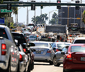 Водитель с манекеном обманул пробку Водитель с манекеном обманул пробку