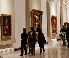 300 музеев будет работать ночью 300 музеев будет работать ночью