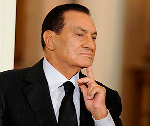 Мубарака с сыновьями осудили на три года Мубарака с сыновьями осудили на три года