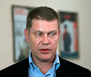 Телеведущий Иван Демидов ранен в ДТП Телеведущий Иван Демидов ранен в ДТП