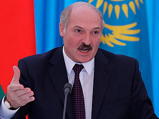 Лукашенко возвращает "крепостное право" Лукашенко возвращает "крепостное право"