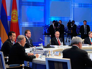 Евразийский союз создаст единую валюту Евразийский союз создаст единую валюту