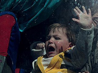 Пограничники Украины не выпустили детей Пограничники Украины не выпустили детей