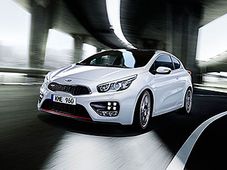 В России стартовали продажи Kia ceе'd GT В России стартовали продажи Kia ceе'd GT