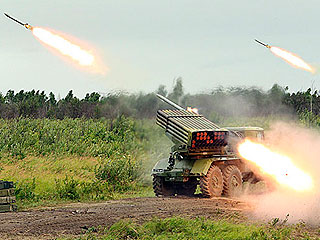 Славянск обстреляли из "Градов" Славянск обстреляли из "Градов"