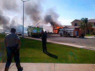 Американский истребитель рухнул на город Американский истребитель рухнул на город