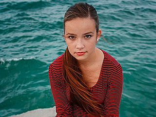 Девушка просит Порошенко спасти ей жизнь Девушка просит Порошенко спасти ей жизнь