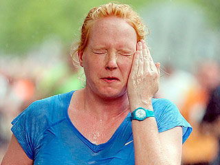 Жители Петербурга массово падают в обмороки Жители Петербурга массово падают в обмороки