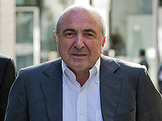 Березовский потратил миллионы на подделки Березовский потратил миллионы на подделки