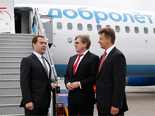 Медведев оценил "Добролет" Медведев оценил "Добролет"